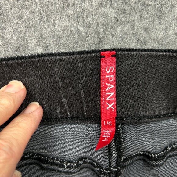 Spanx Pull On Skinny Jeans Women's Size Large Vintage Black Distressed Denim - Picture 4 of 13